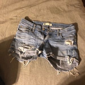Levi’s jean cutoffs